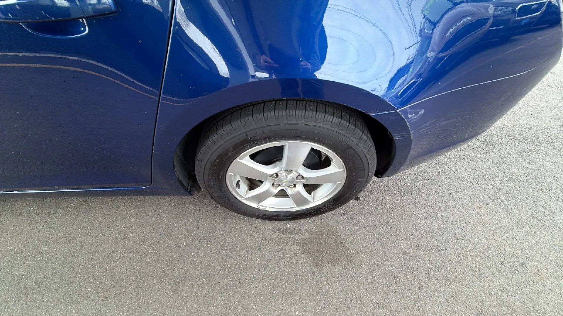 Used 2013 Chevrolet Cruze LT image 32