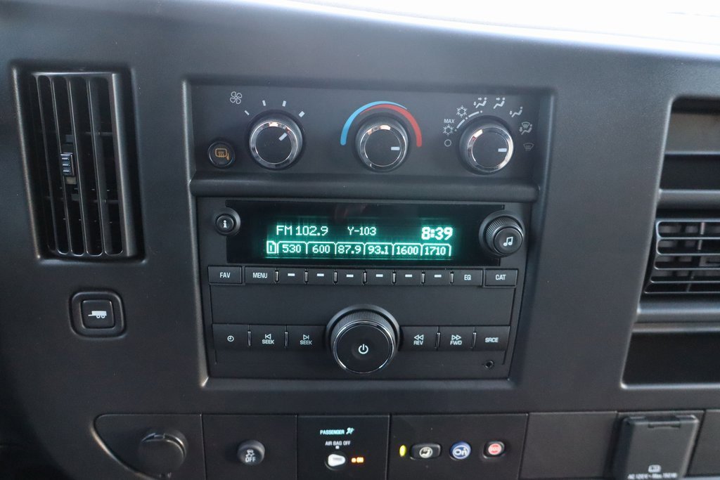 New 2025 Chevrolet Express 3500 w/ Driver Convenience Package image 9