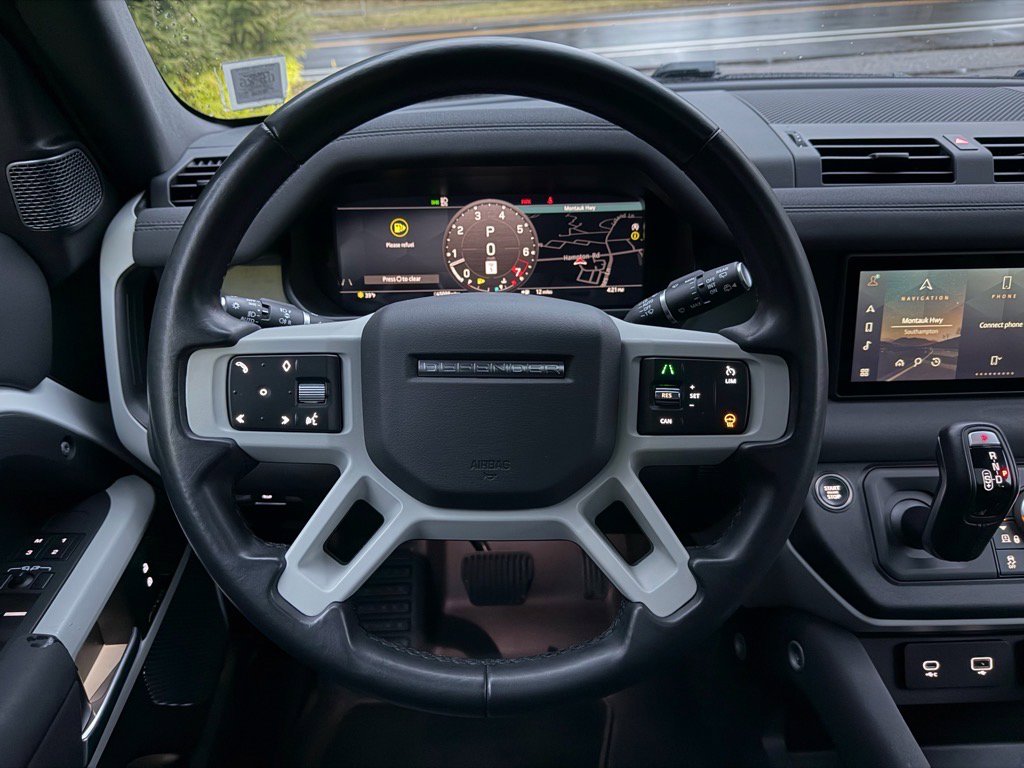 Used 2023 Land Rover Defender 110 X-Dynamic SE image 21