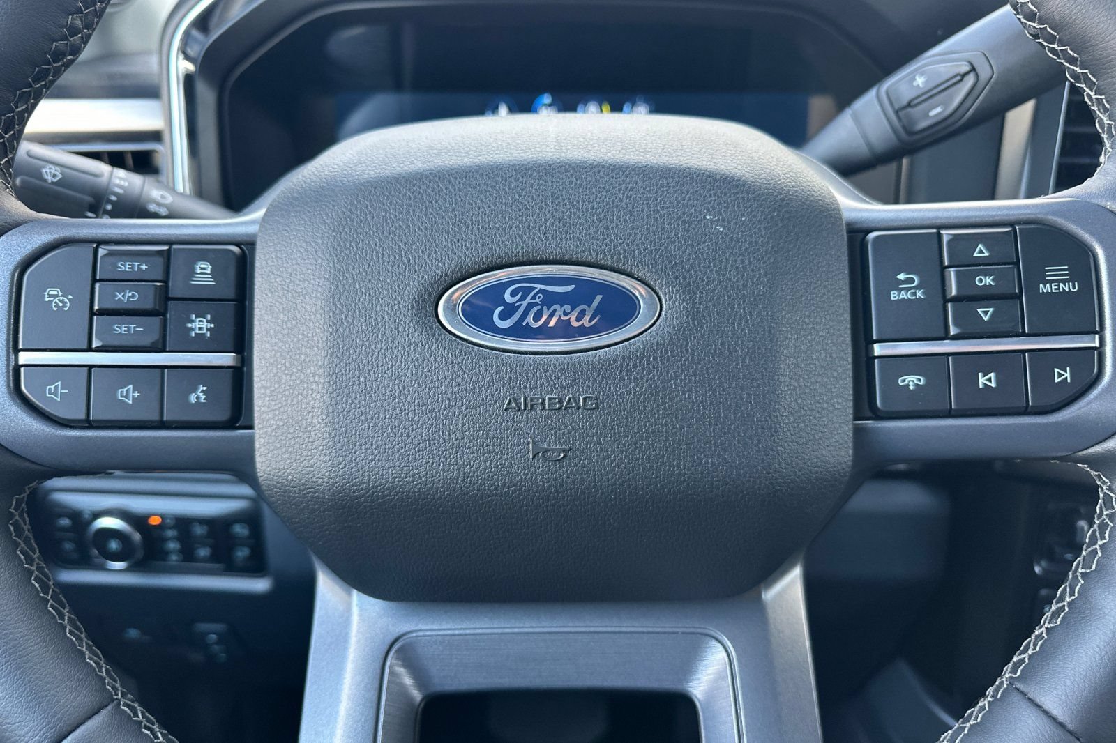 New 2026 Ford F250 Lariat w/ Black Appearance Package AWD/4WD image 22