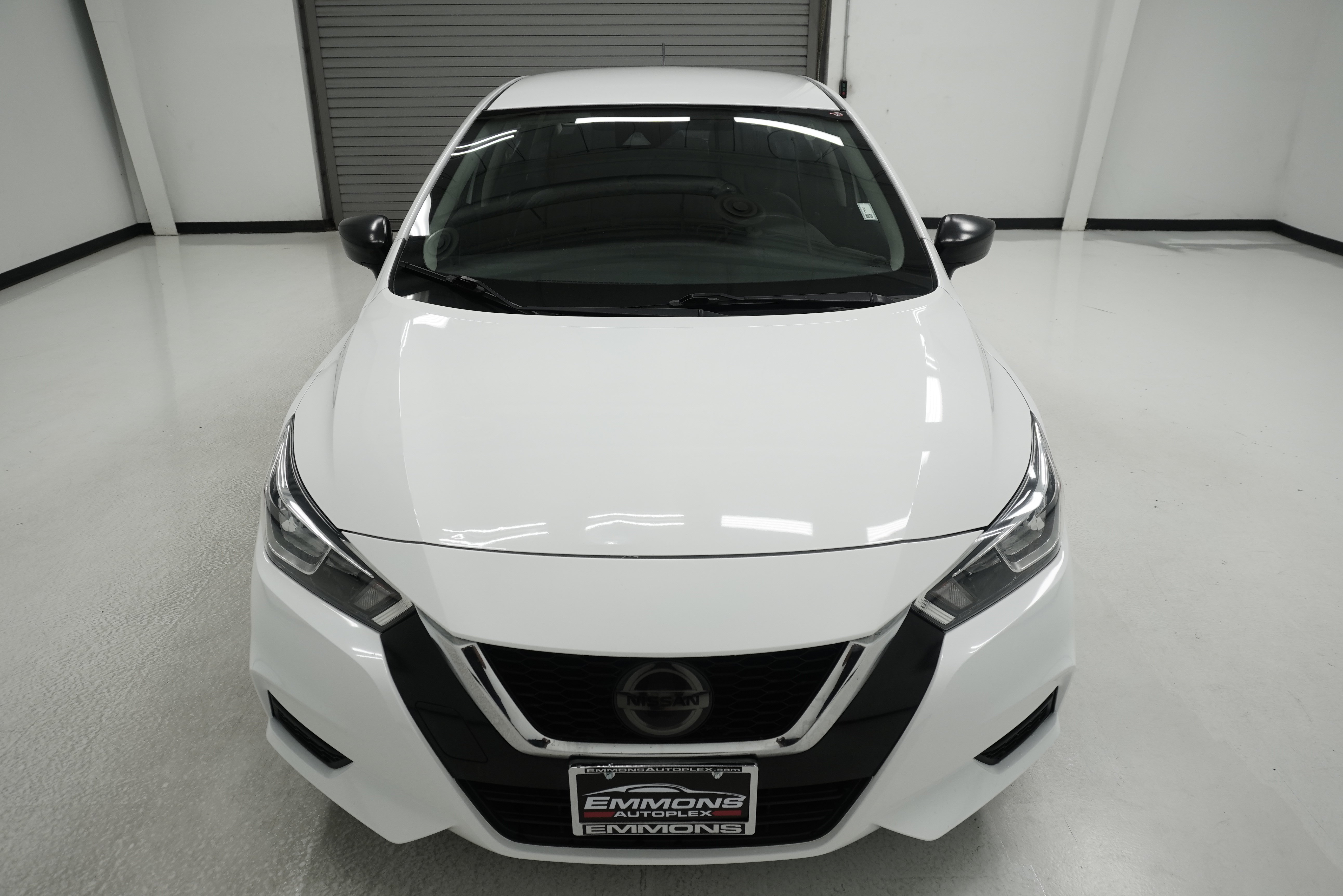 Used 2020 Nissan Versa S FWD image 2