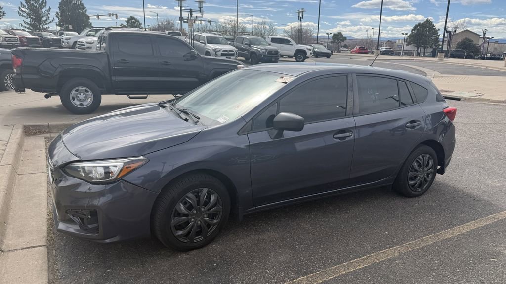 Used 2017 Subaru Impreza 2.0i image 2