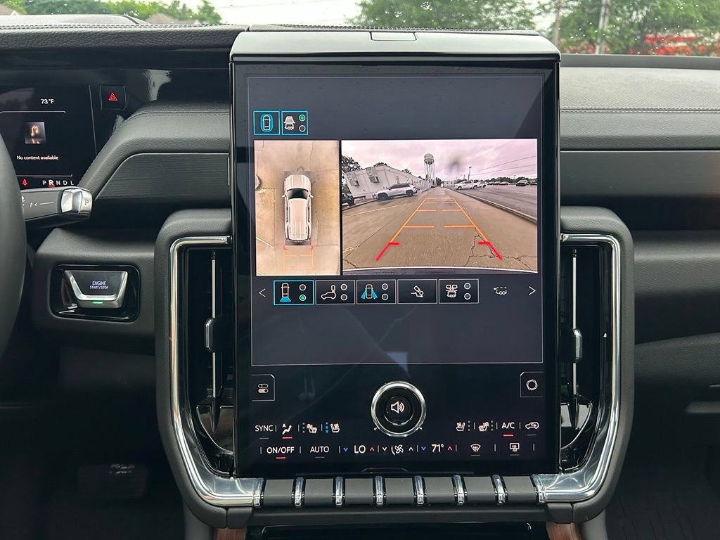 Used 2025 GMC Yukon Denali w/ Denali Reserve Package AWD/4WD image 21