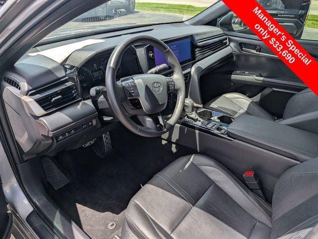 Used 2025 Toyota Camry XSE FWD image 13