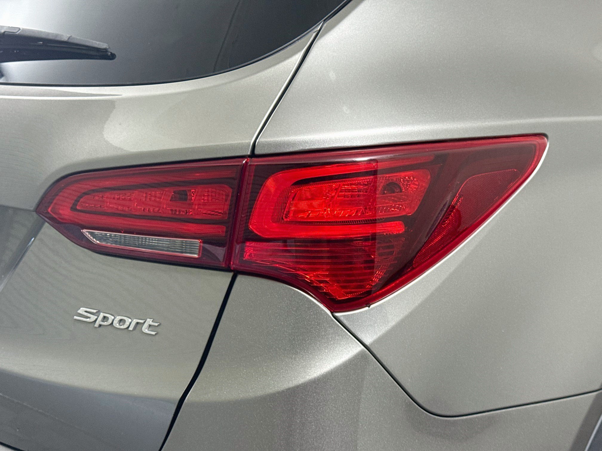 Used 2017 Hyundai Santa Fe Sport FWD image 34