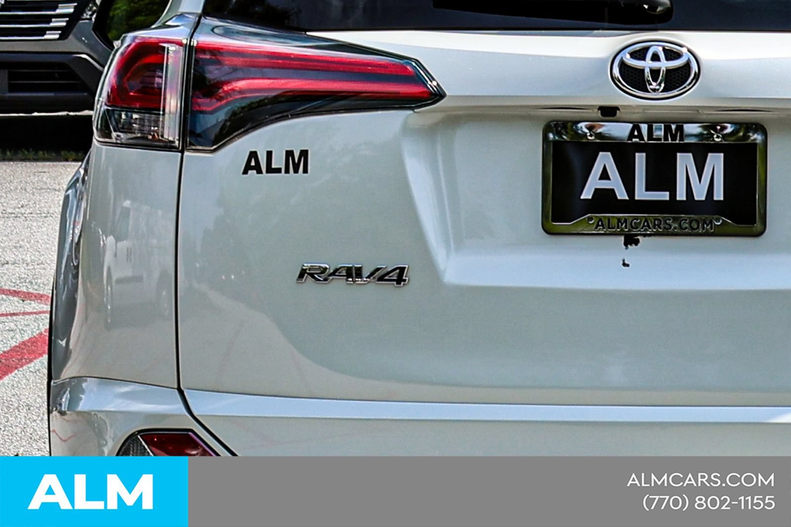 Used 2018 Toyota RAV4 Limited FWD image 13