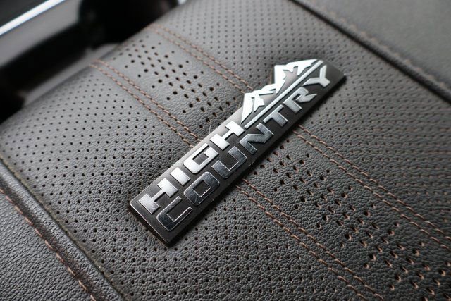 Used 2025 Chevrolet Silverado 2500 High Country w/ High Country Premium Package image 29