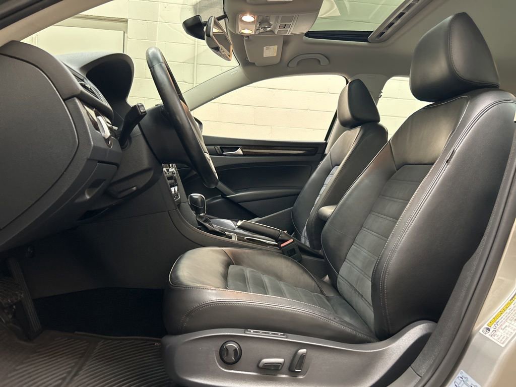 Used 2014 Volkswagen Passat TDI SEL Premium FWD image 7