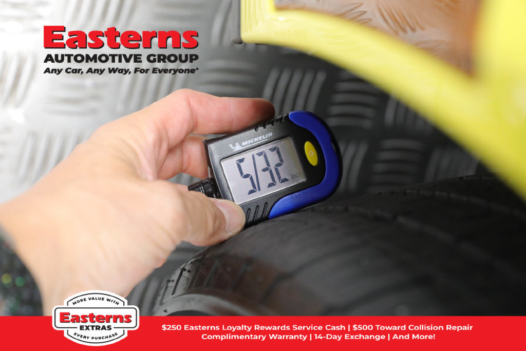 Used 2025 Ford Mustang Mach-E Premium AWD/4WD image 30