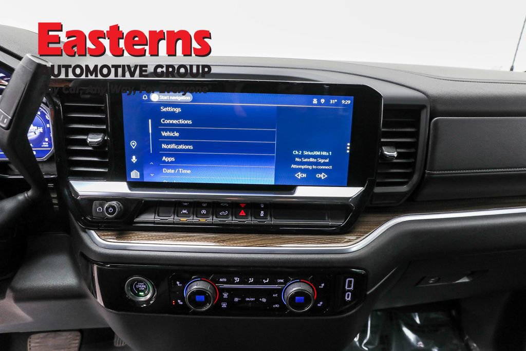 Used 2022 Chevrolet Silverado 1500 LT image 12