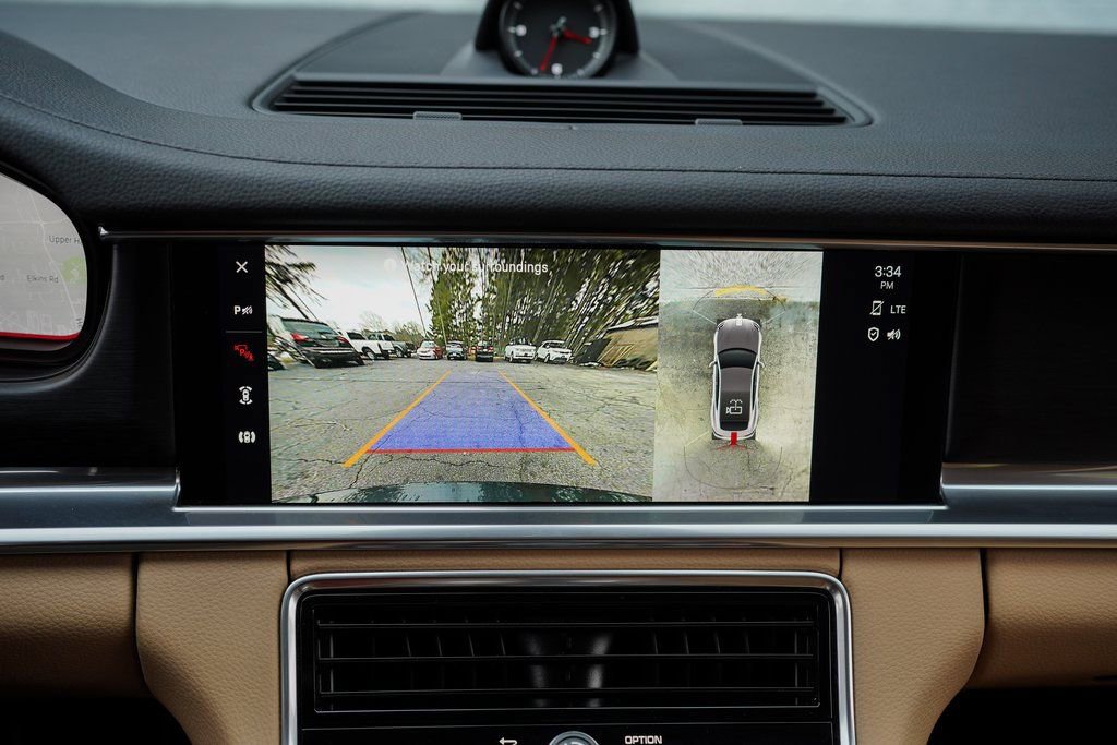 Used 2022 Porsche Panamera Platinum Edition image 32