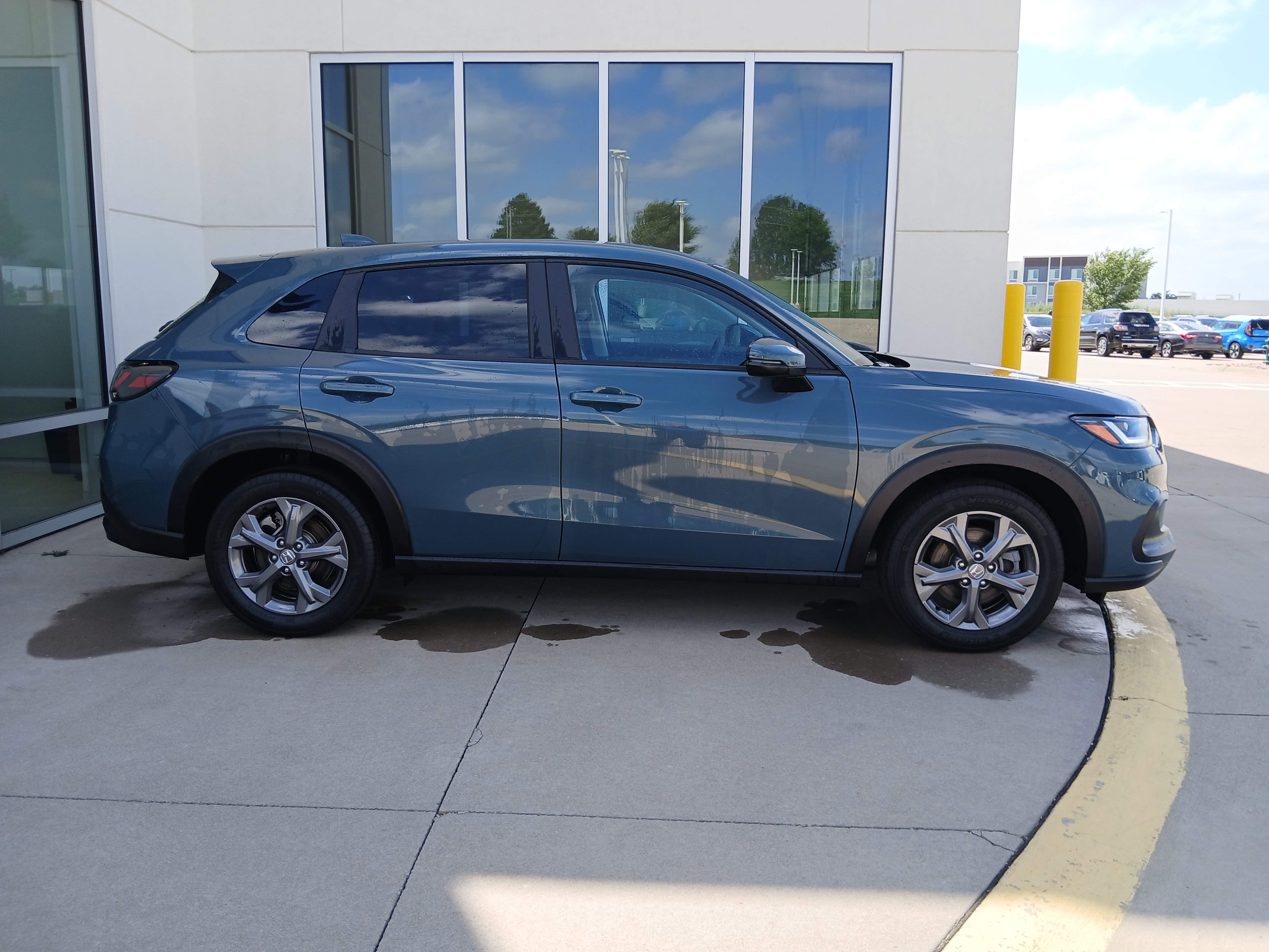 Used 2026 Honda HR-V LX image 6