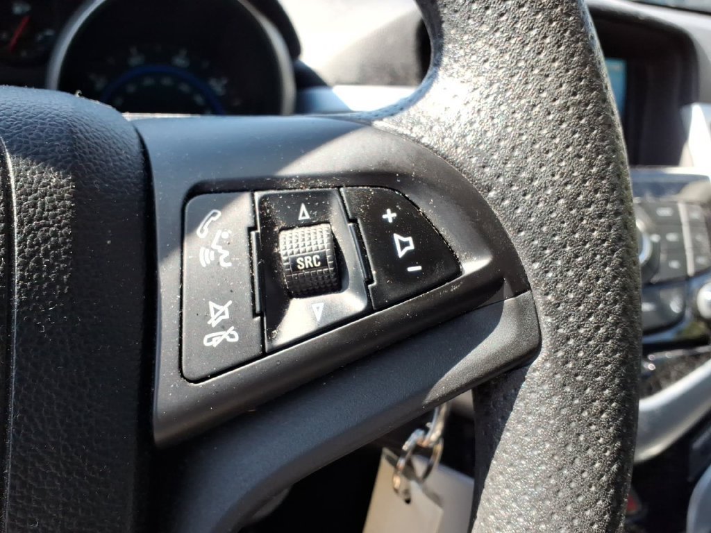 Used 2016 Chevrolet Cruze LT FWD image 37