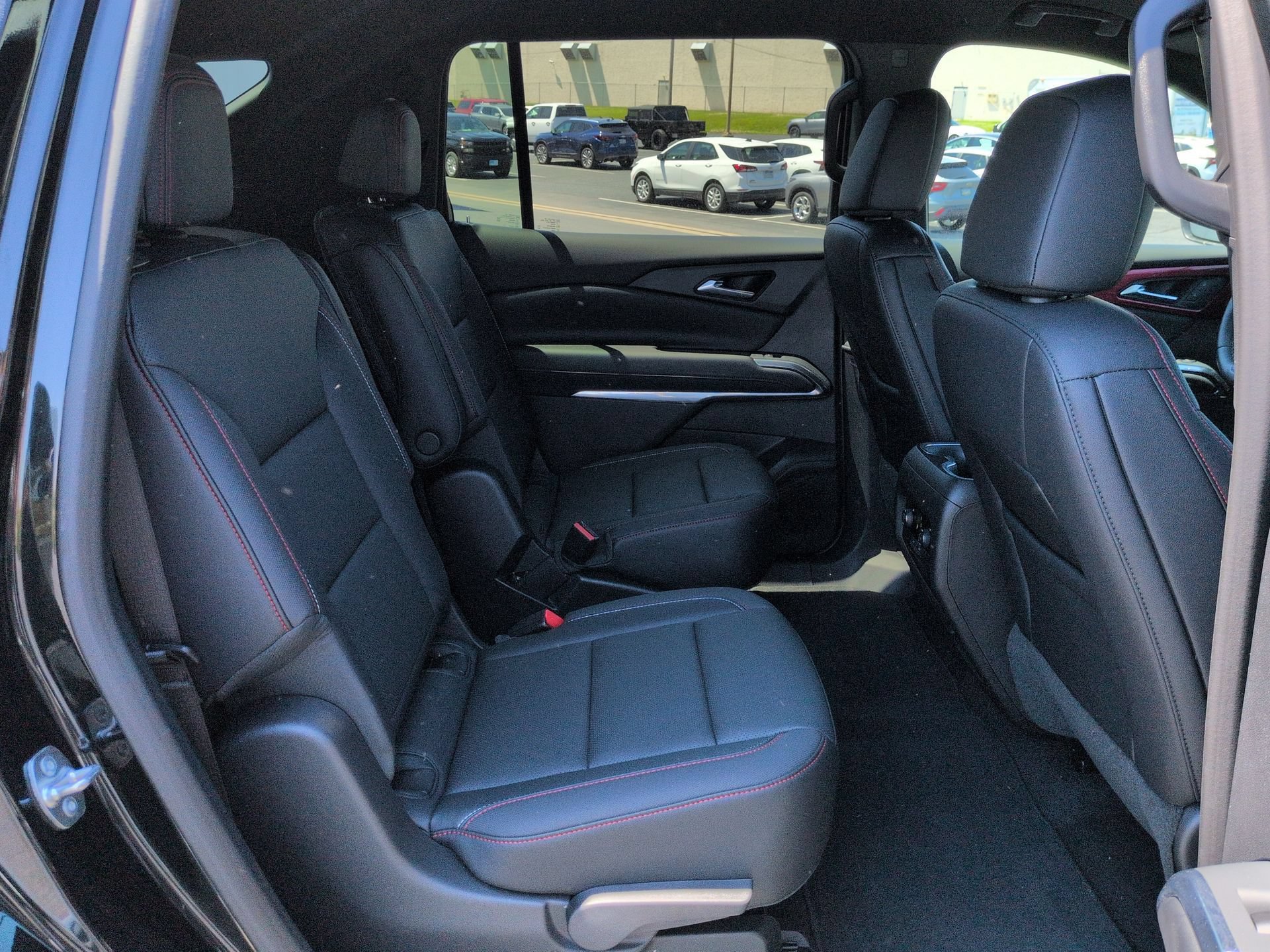 Certified 2025 Chevrolet Traverse Z71 AWD/4WD image 27