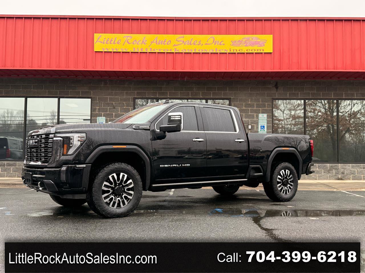 Used 2024 GMC Sierra 3500 Denali Ultimate AWD/4WD image 1