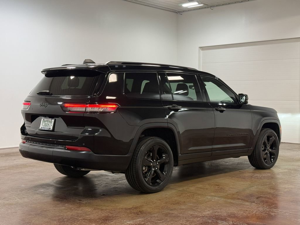 Used 2023 Jeep Grand Cherokee L Laredo AWD/4WD image 25