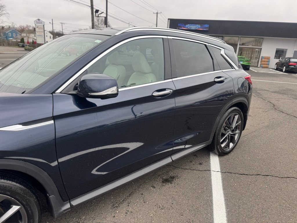 Used 2019 INFINITI QX50 Essential w/ Sensory Package AWD/4WD image 12