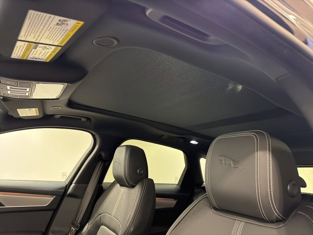 New 2026 Jaguar F-PACE R-Dynamic S image 19