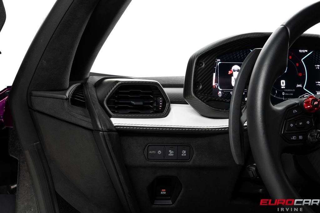 Used 2025 Lamborghini Revuelto AWD/4WD image 30
