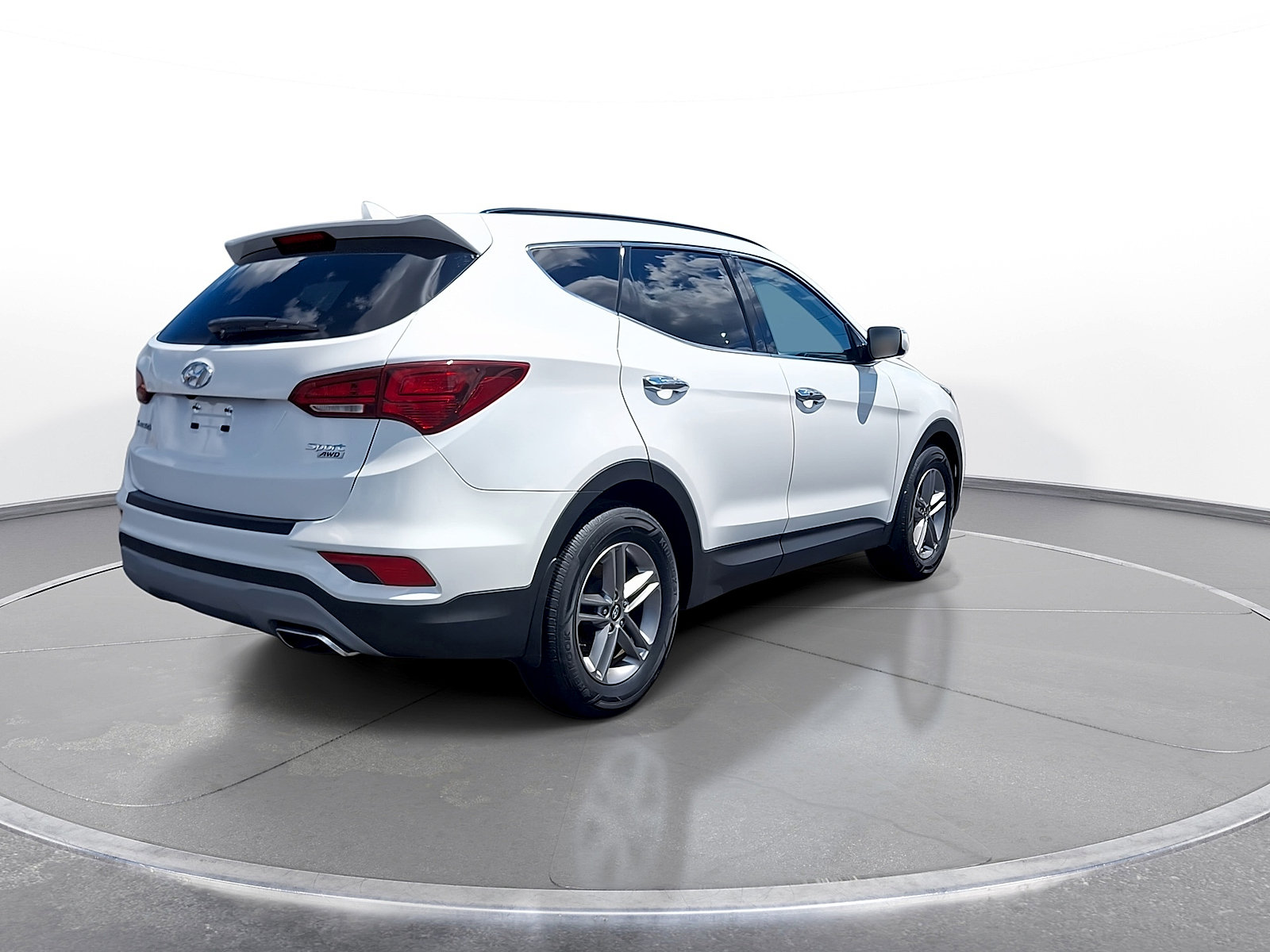 Used 2018 Hyundai Santa Fe Sport w/ 2.4L Tech Package 04 AWD/4WD image 7