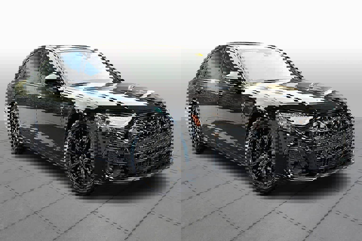 Used 2024 Audi A8 L 3.0T image 3