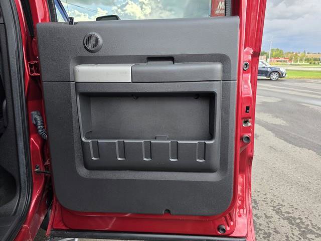 Used 2016 Ford F350 Lariat image 22