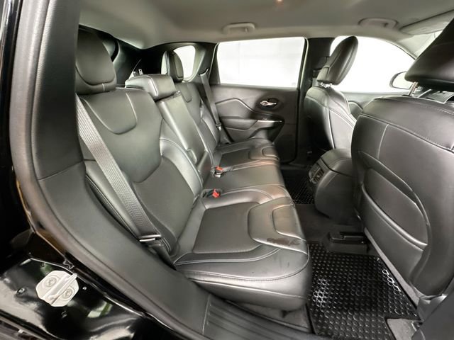 Used 2020 Jeep Cherokee Latitude Plus w/ Cold Weather Group image 27