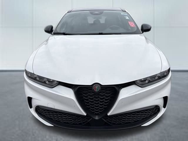 Used 2025 Alfa Romeo Tonale image 6