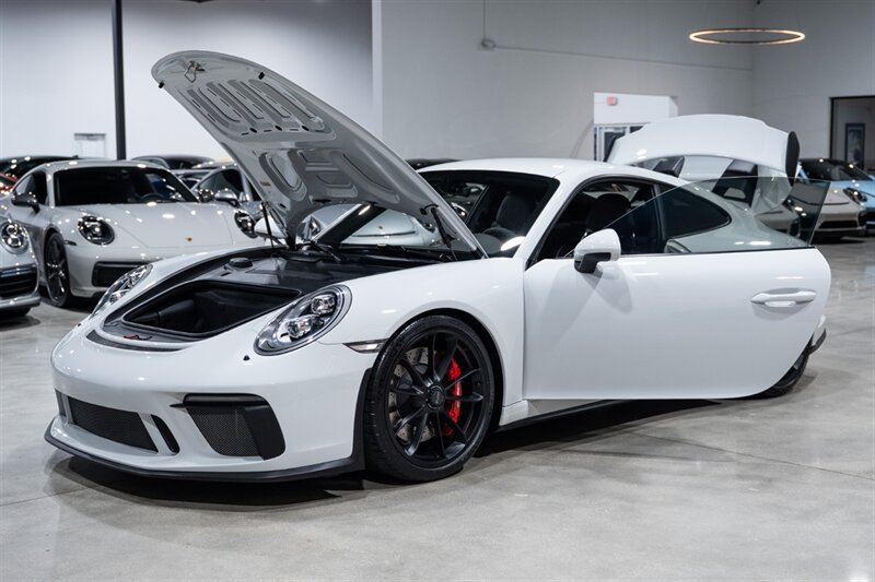 Used 2018 Porsche 911 GT3 RWD image 34