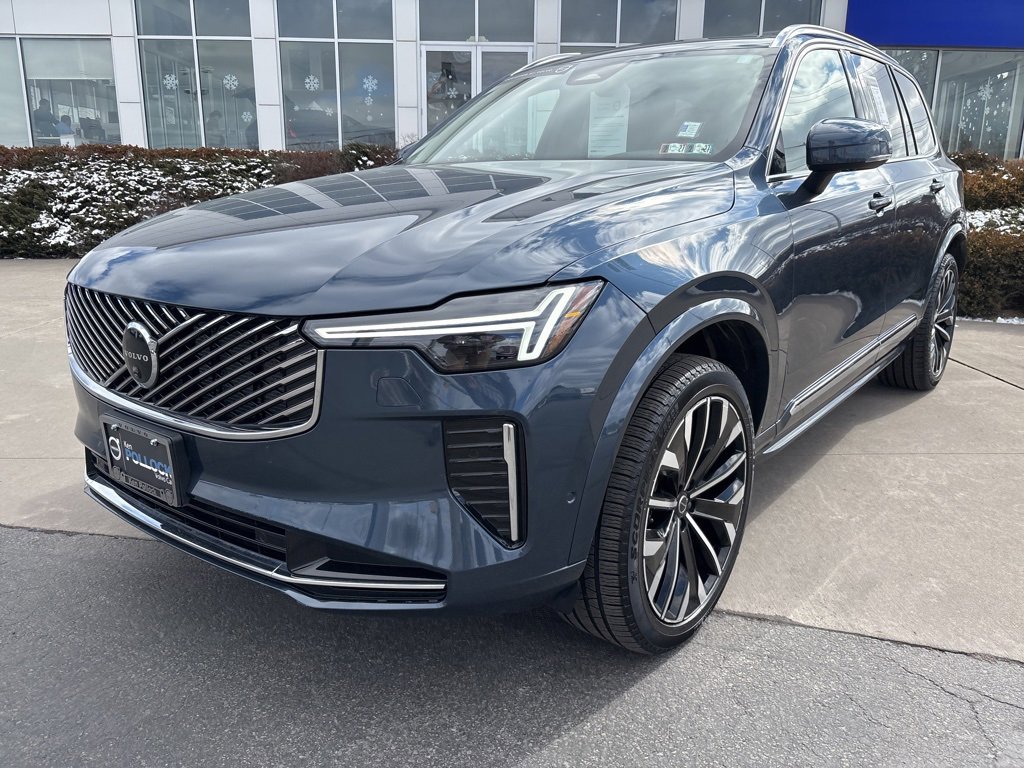 Certified 2025 Volvo XC90 B5 Plus image 2