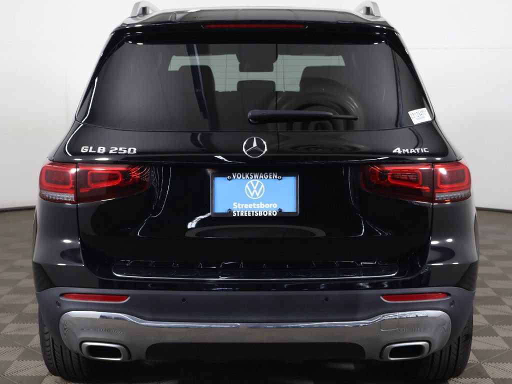 Used 2023 Mercedes-Benz GLB 250 4MATIC image 13