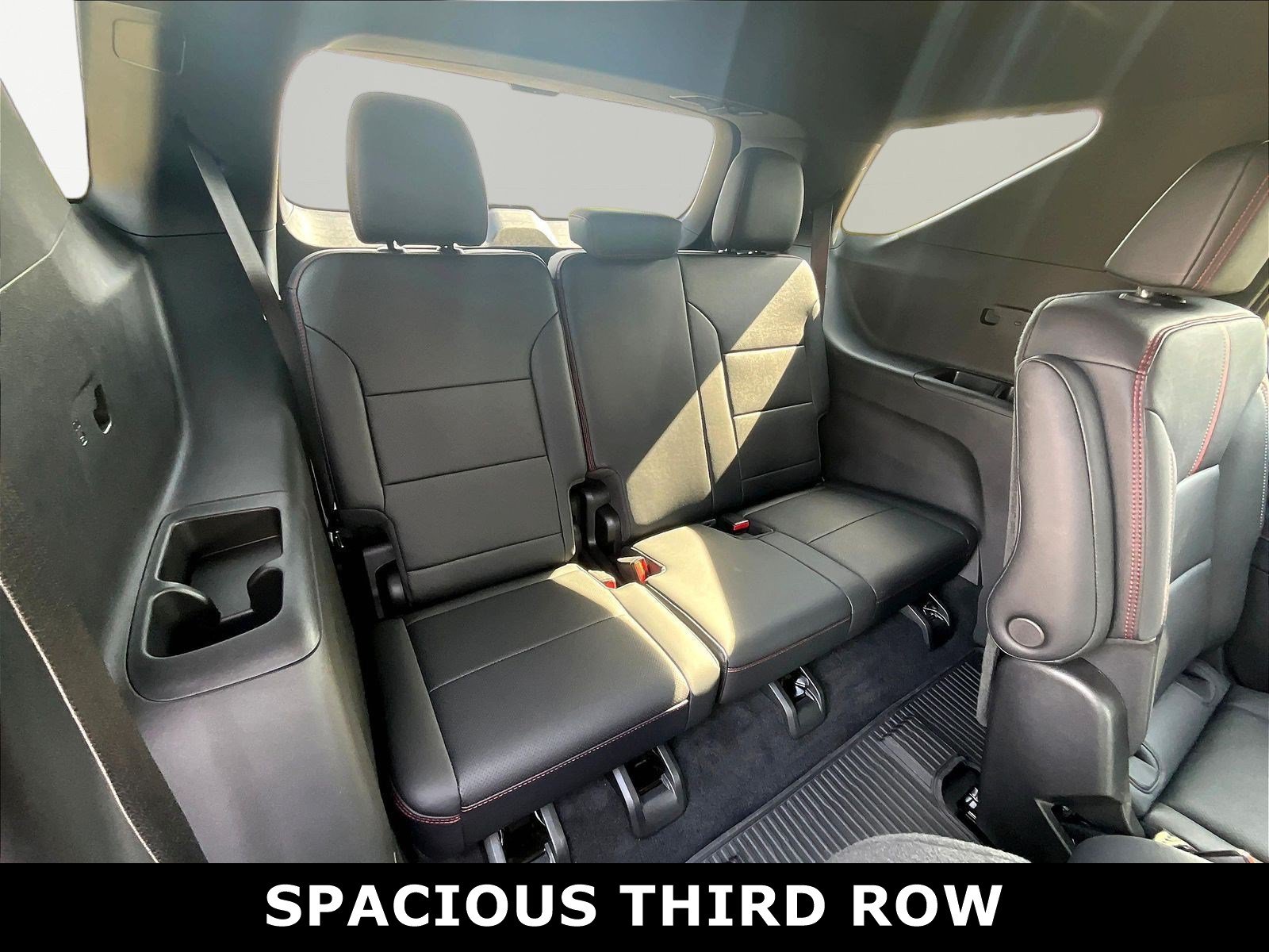 Used 2026 Chevrolet Traverse RS AWD/4WD image 5