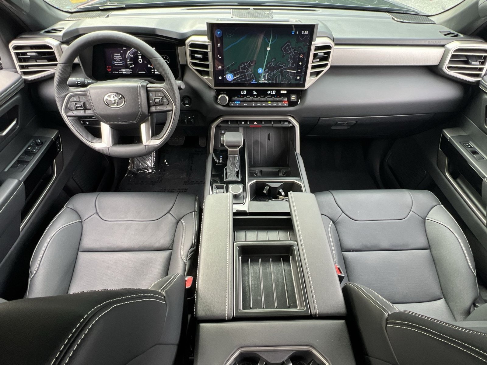 Used 2026 Toyota Tundra Limited AWD/4WD image 28