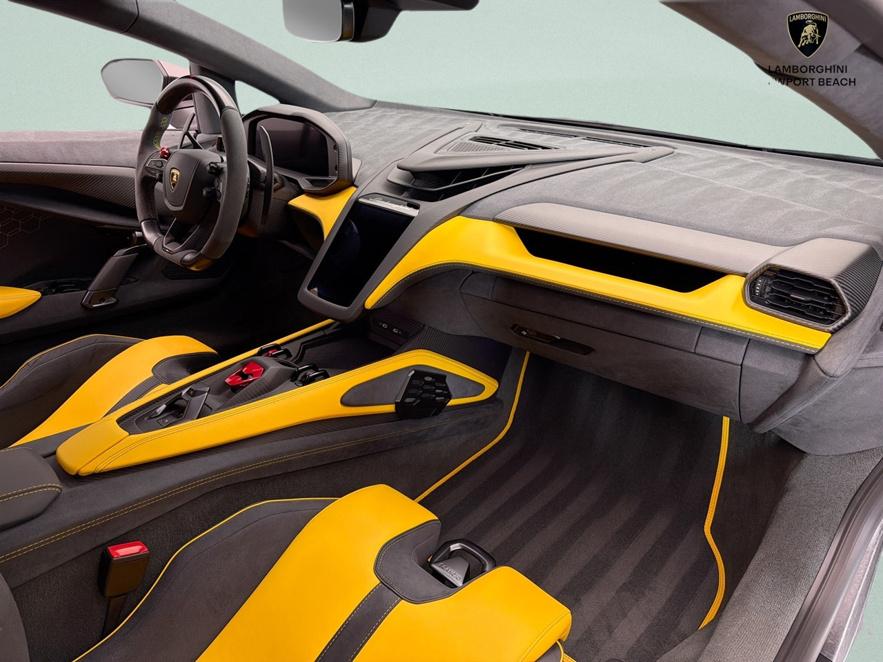 Used 2025 Lamborghini Revuelto AWD/4WD image 30