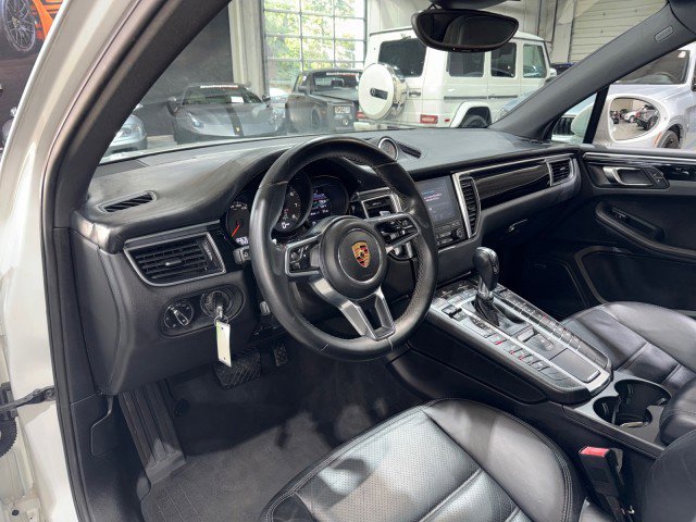 Used 2018 Porsche Macan GTS image 7