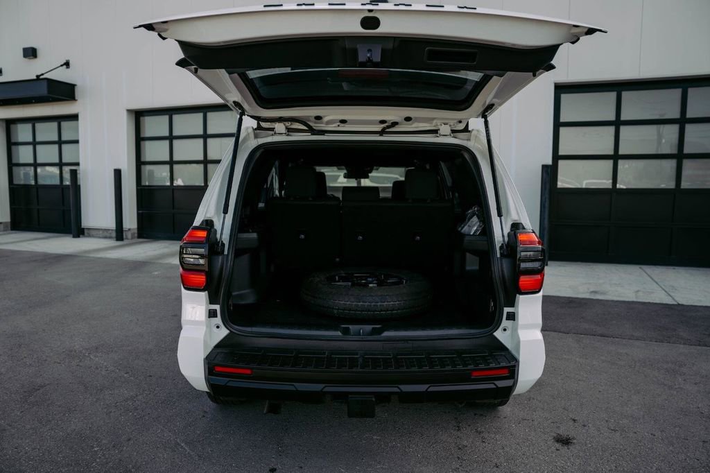 Used 2025 Toyota 4Runner SR5 image 9