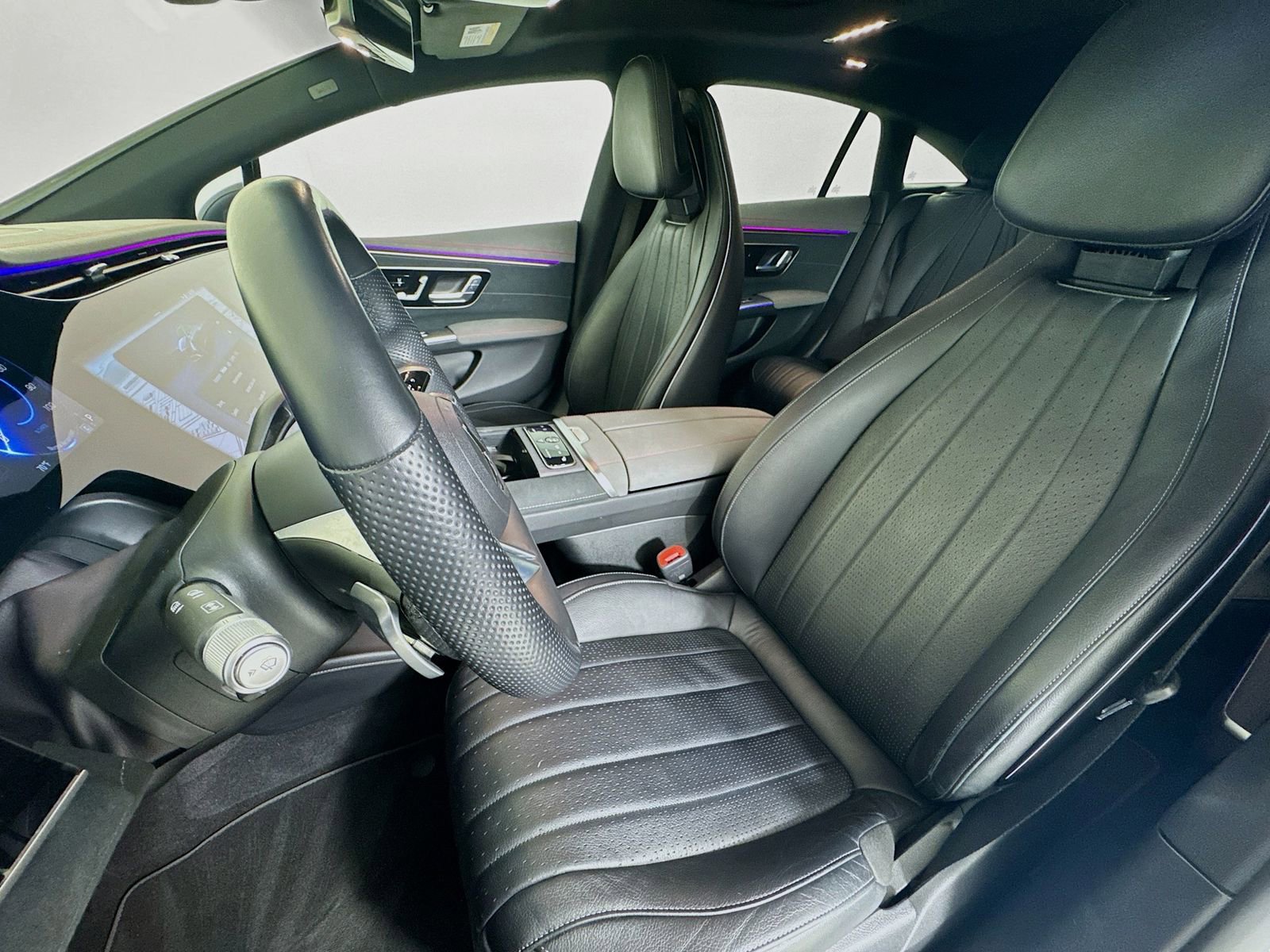 Used 2022 Mercedes-Benz EQS 580 4MATIC Sedan image 20