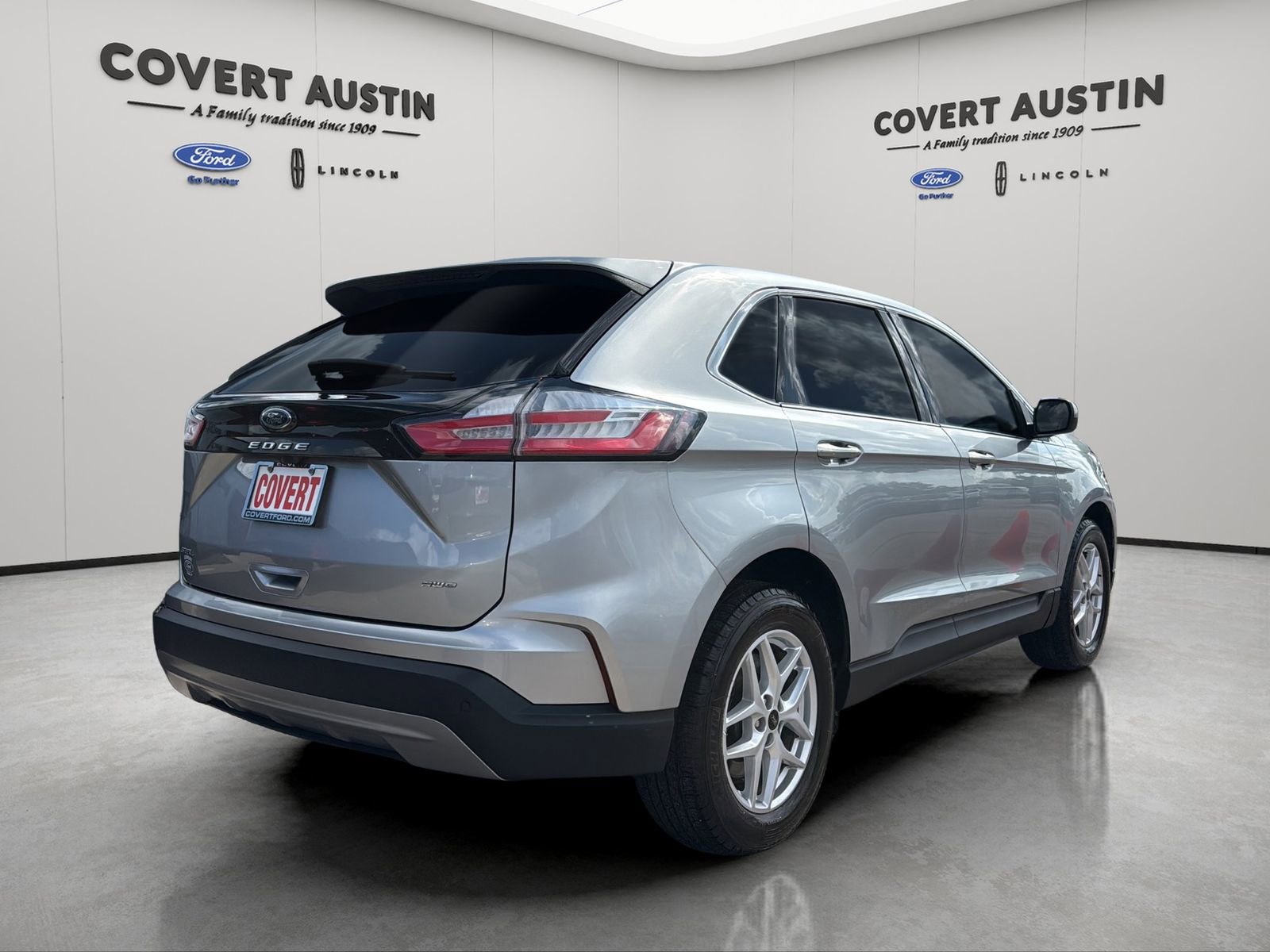 Certified 2023 Ford Edge SEL w/ Convenience Package AWD/4WD image 5