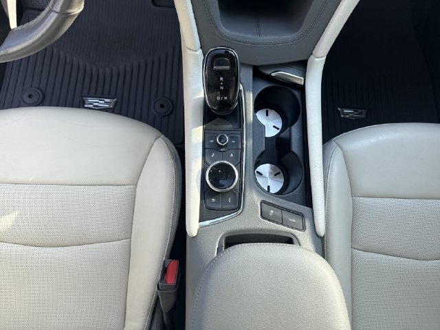 Used 2020 Cadillac XT6 Premium Luxury AWD/4WD image 17