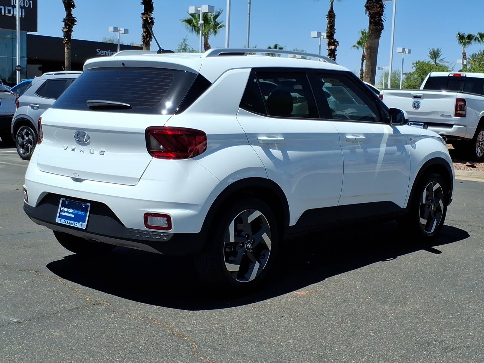 Certified 2026 Hyundai Venue SEL FWD image 5