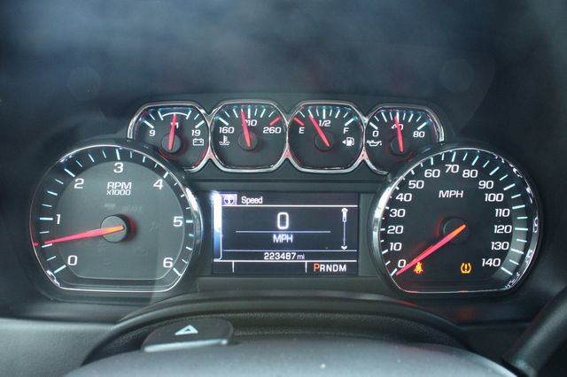 Used 2015 Chevrolet Tahoe LTZ AWD/4WD image 27
