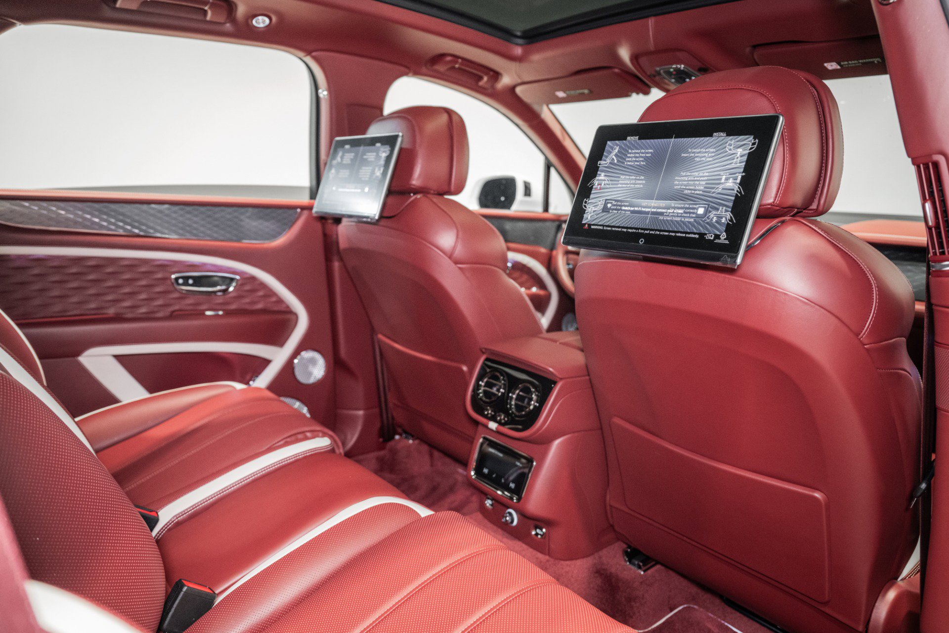 New 2026 Bentley Bentayga Speed image 25