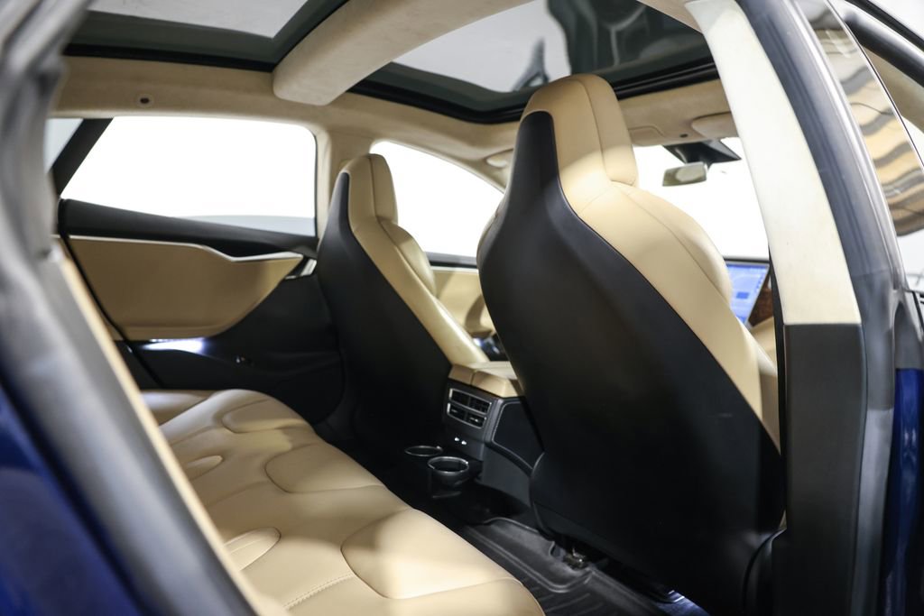 Used 2017 Tesla Model S 90D image 27