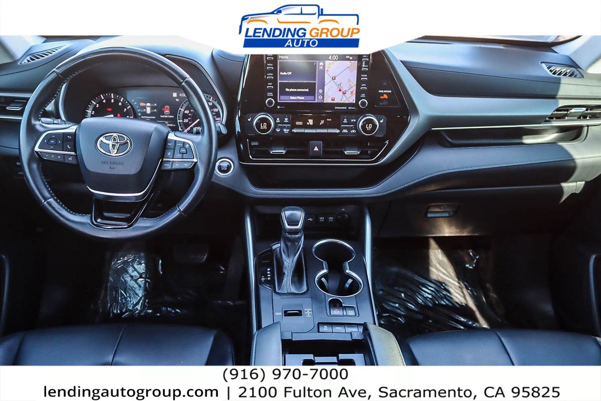 Used 2021 Toyota Highlander XLE image 17