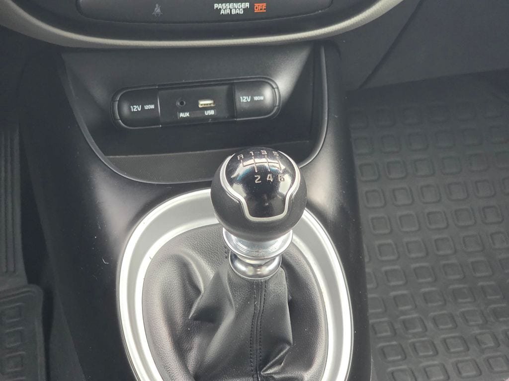 Used 2015 Kia Soul FWD image 15