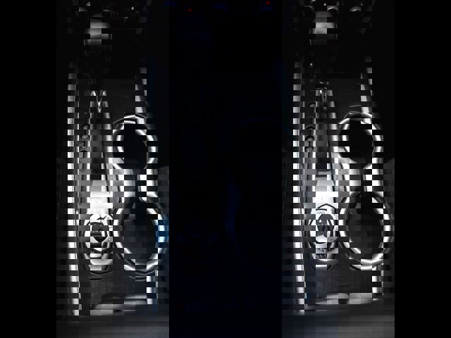 Used 2018 Nissan Pathfinder SV image 13