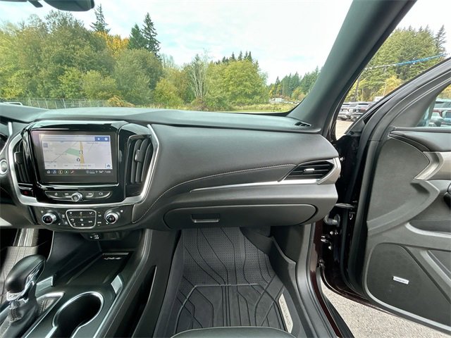 Certified 2022 Chevrolet Traverse Premier w/ LPO, Floor Liner Package image 30