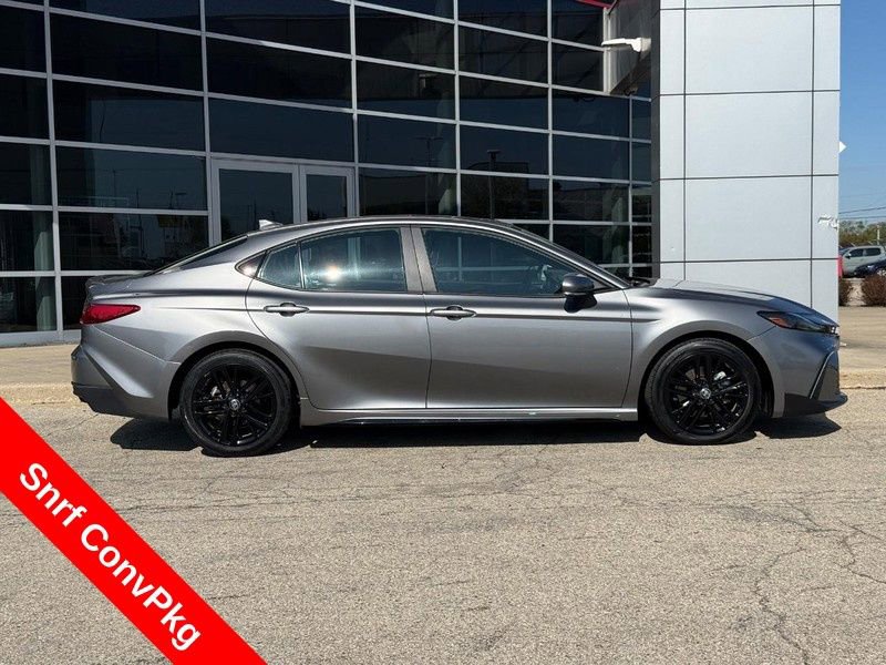 Used 2025 Toyota Camry SE w/ Convenience Package FWD video 2