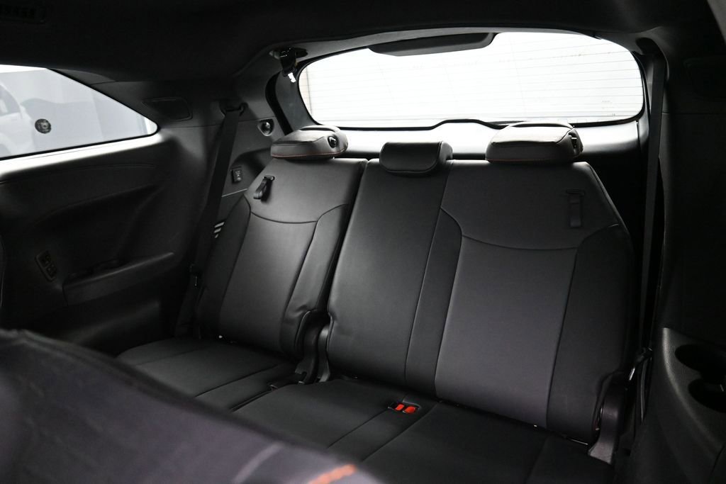 Used 2021 Toyota Sienna XSE w/ XSE Plus Package FWD image 29