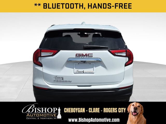 Used 2024 GMC Terrain SLE w/ LPO, Floor Liner Package FWD image 10